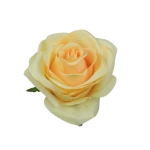 Sztuczna róża z listkiem w kolorze żółtym 10 cm