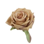 Sztuczna róża w pąku w kolorze cappuccino 8 cm