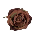 Sztuczna róża w pąku w kolorze brązowym 8 cm